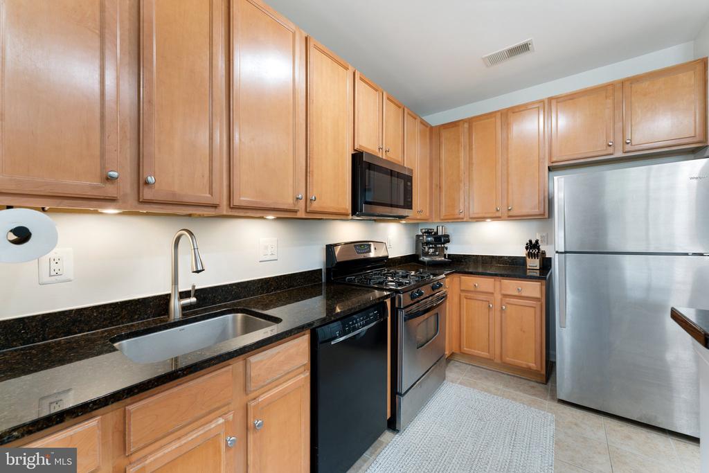2665 PROSPERITY AVENUE Unit: 314