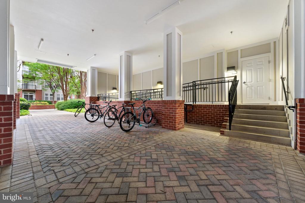2665 PROSPERITY AVENUE Unit: 314