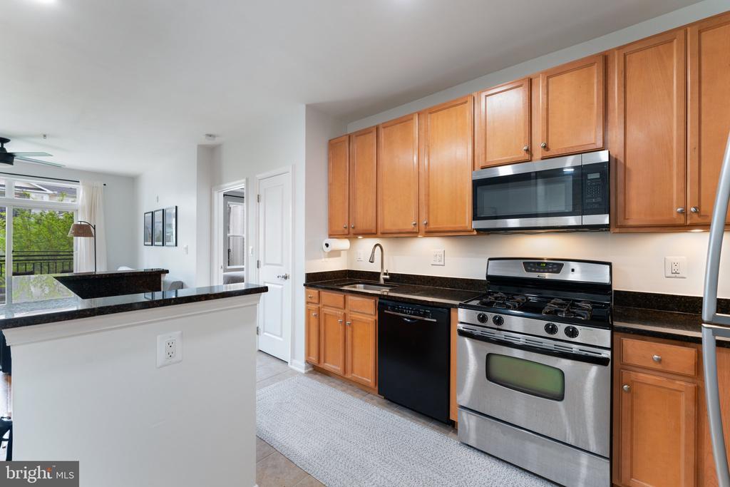2665 PROSPERITY AVENUE Unit: 314