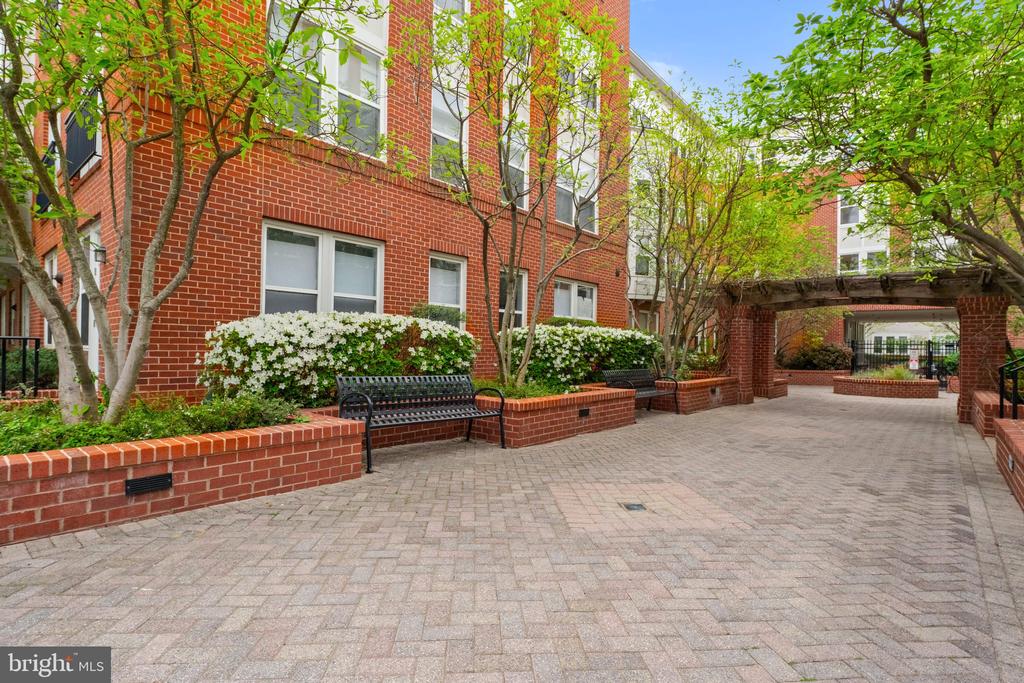 2665 PROSPERITY AVENUE Unit: 314