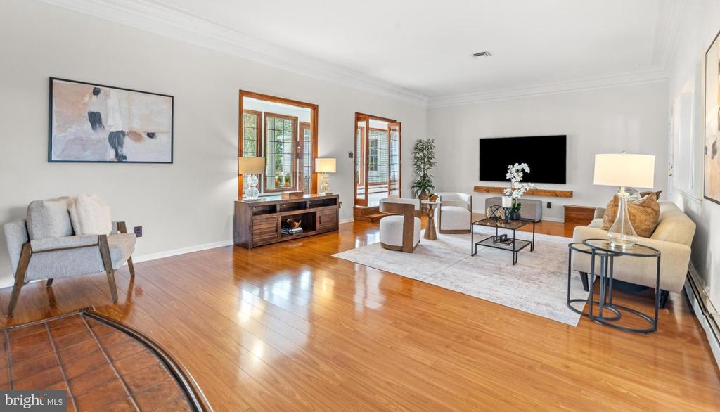 6336 OAK RIDGE DRIVE