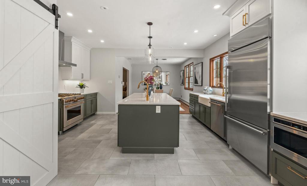 6336 OAK RIDGE DRIVE