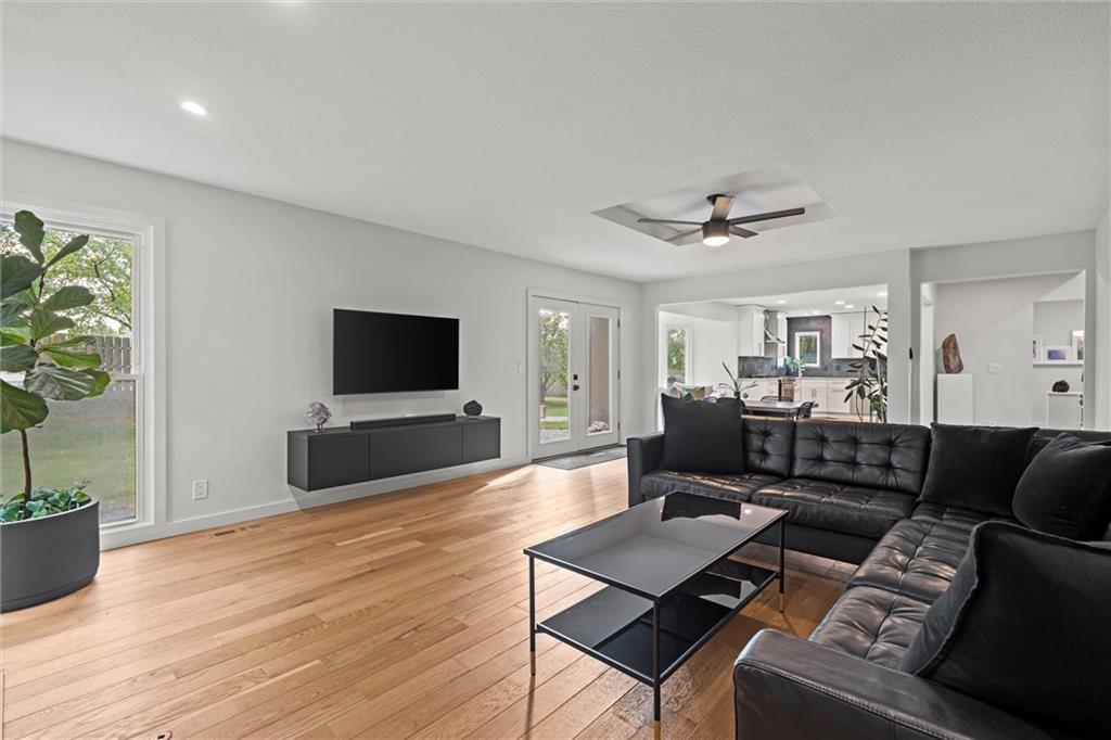 1121 SE Timbercreek Lane