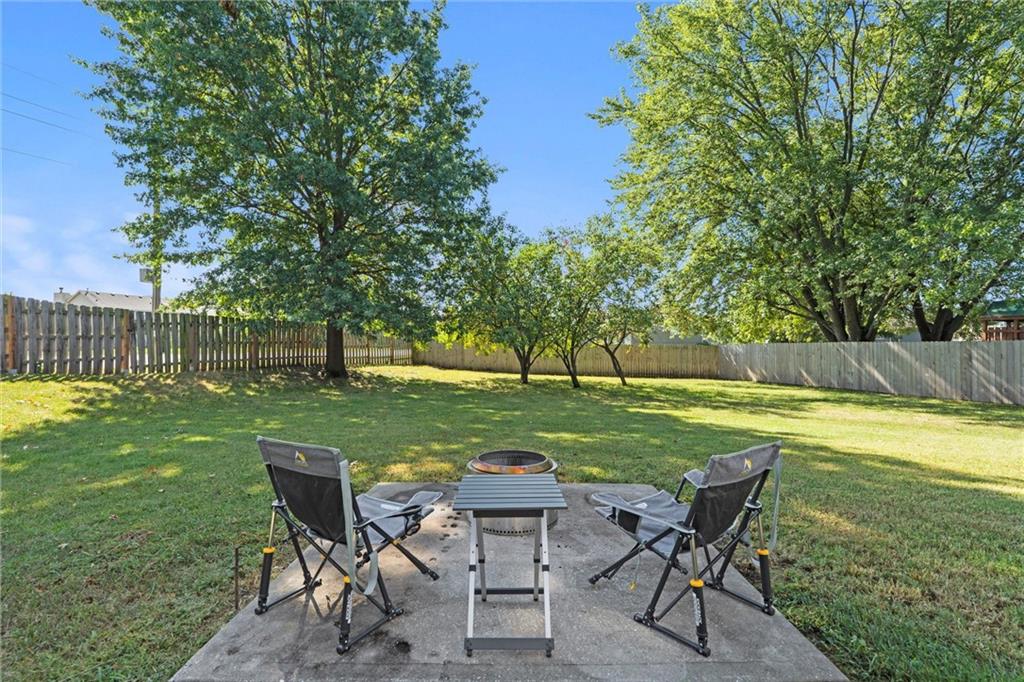 1121 SE Timbercreek Lane