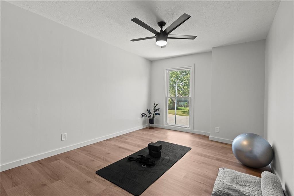 1121 SE Timbercreek Lane