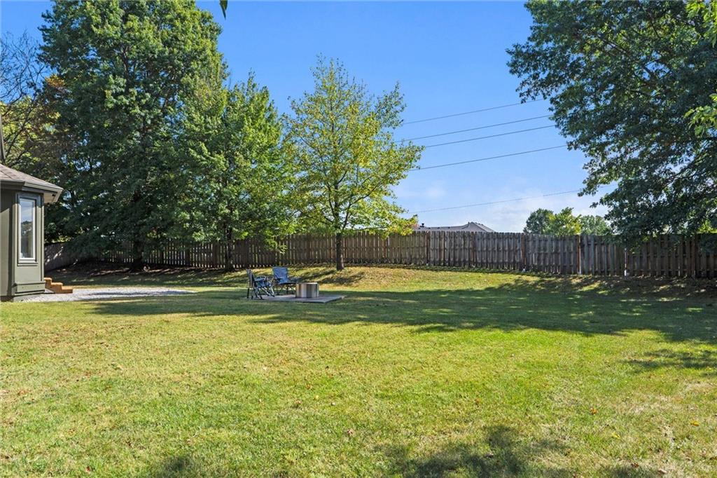 1121 SE Timbercreek Lane