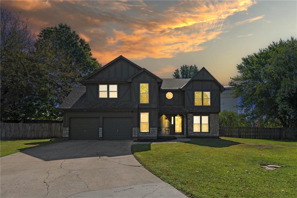 1121 SE Timbercreek Lane