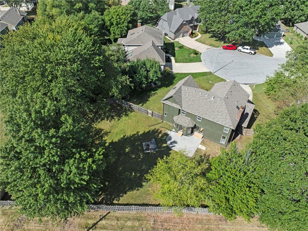 1121 SE Timbercreek Lane