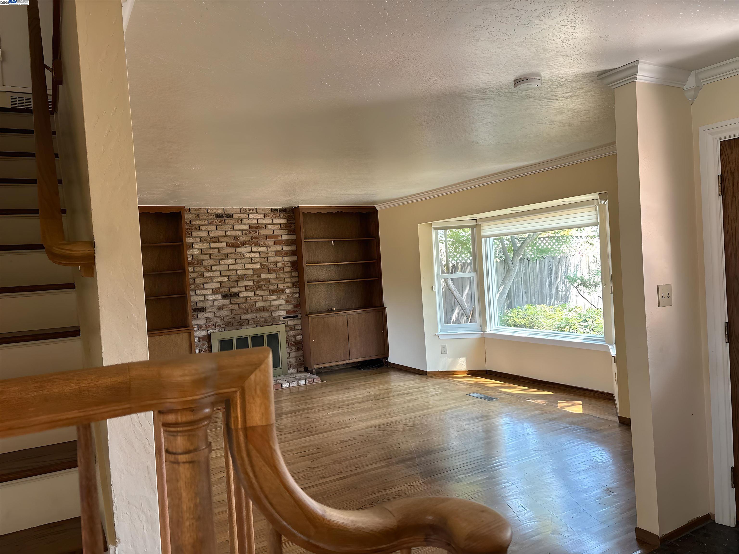 1742 Beachwood Way