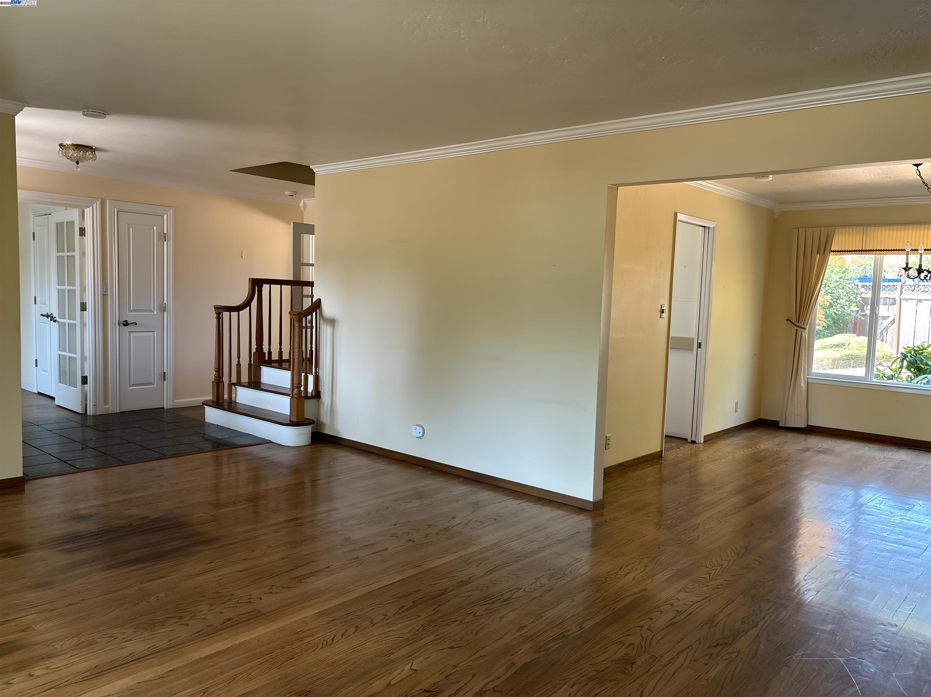 1742 Beachwood Way