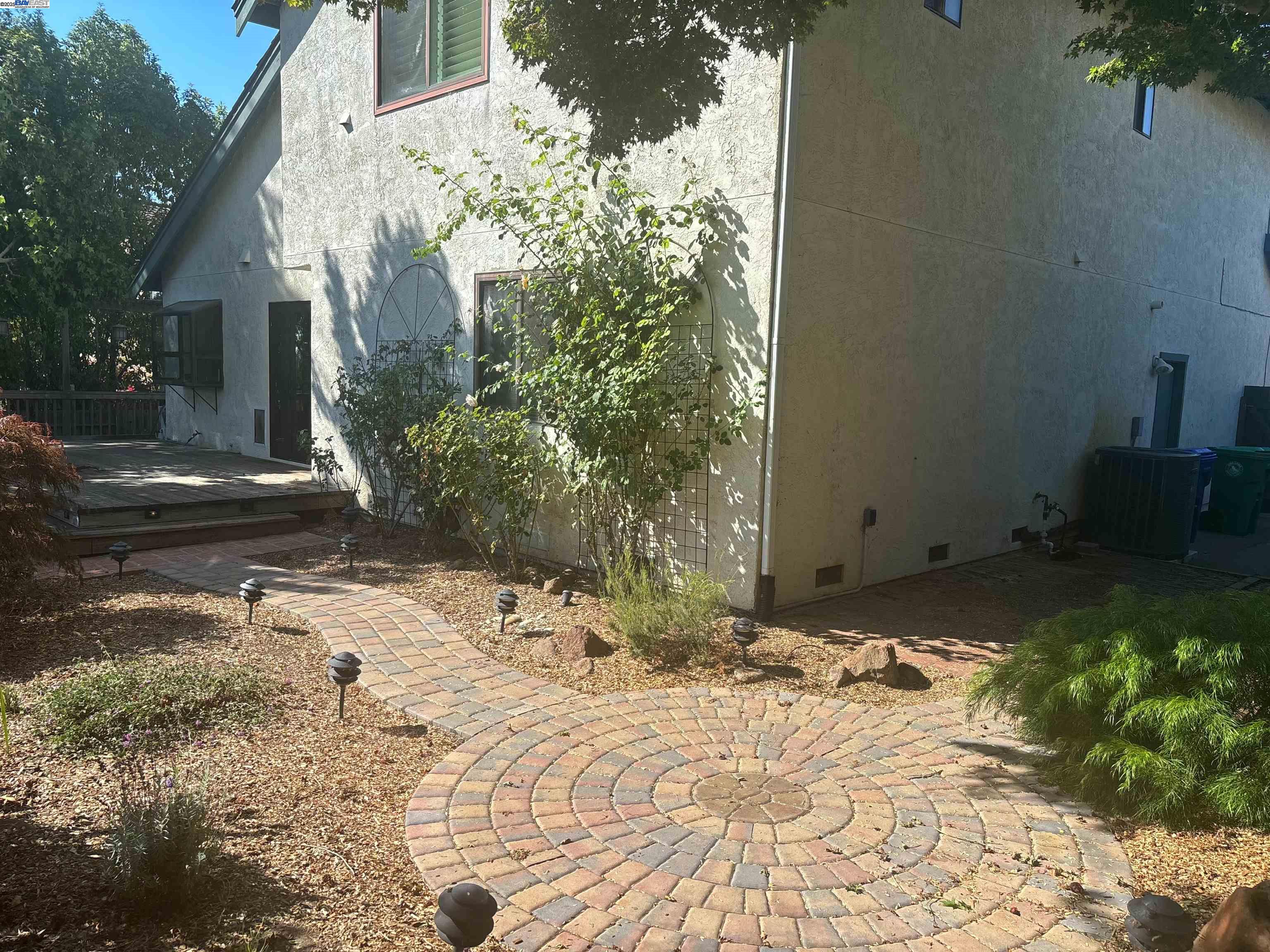 2833 Colony View Pl