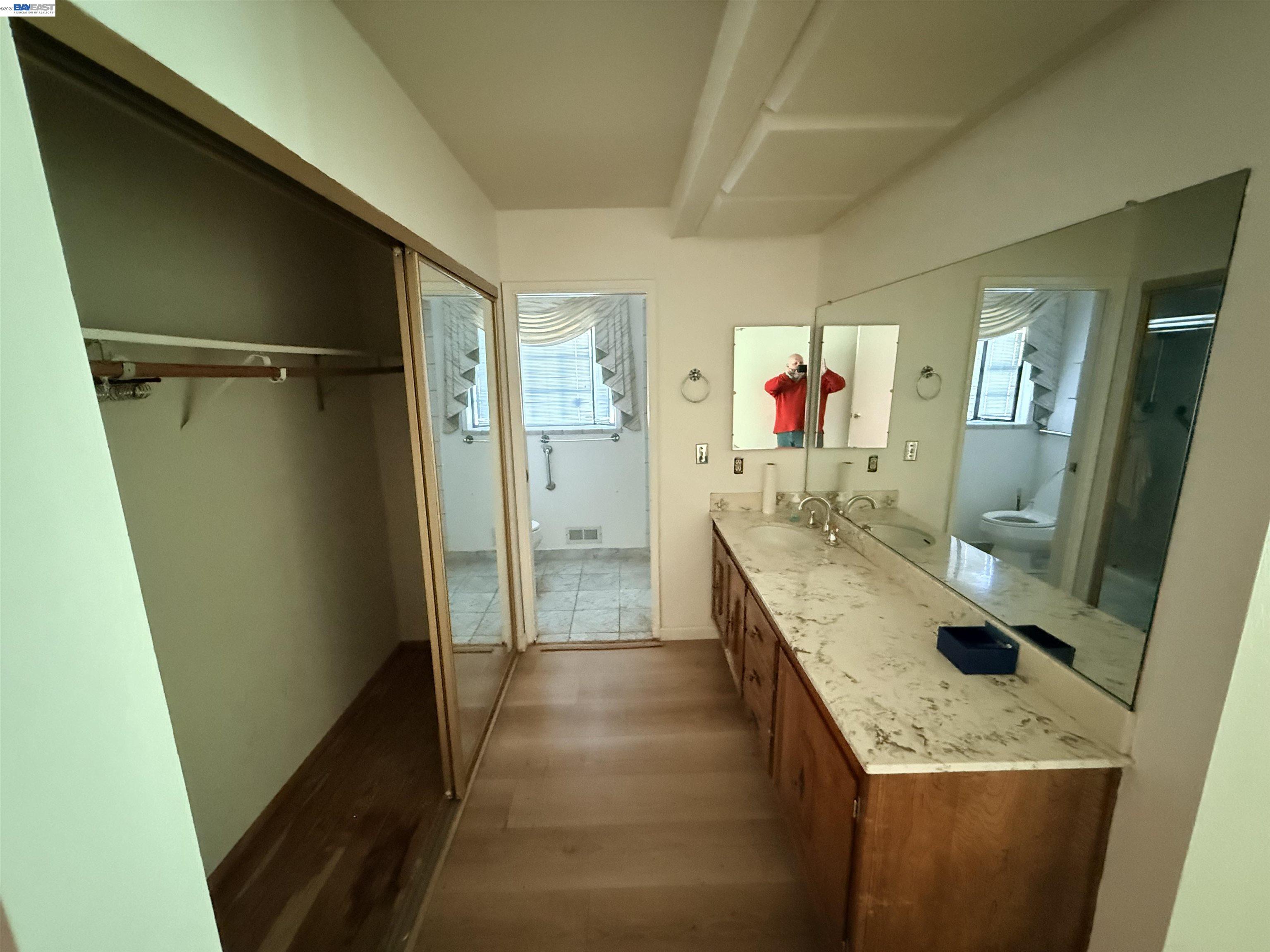 2883 Bowling Green Dr