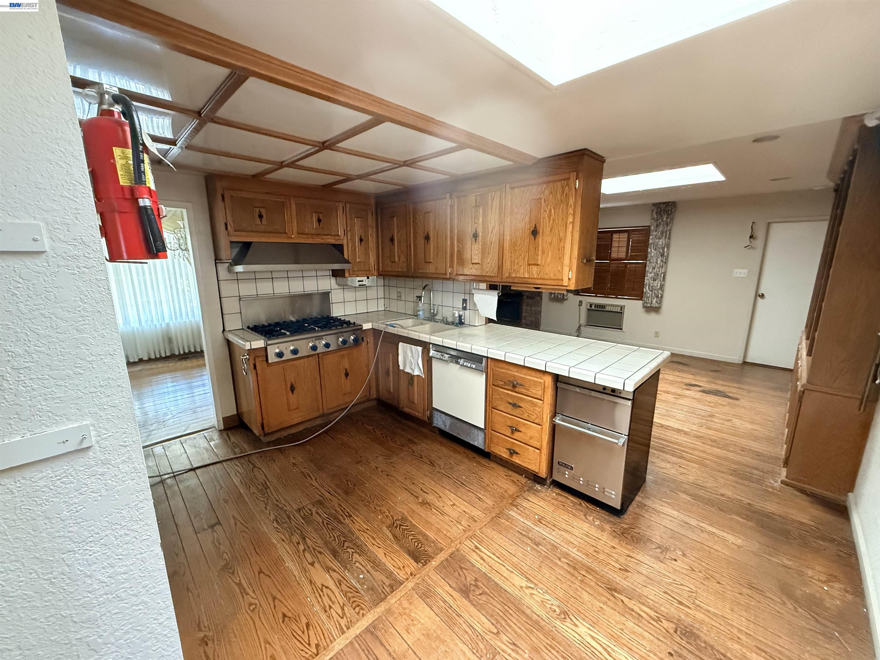 2883 Bowling Green Dr