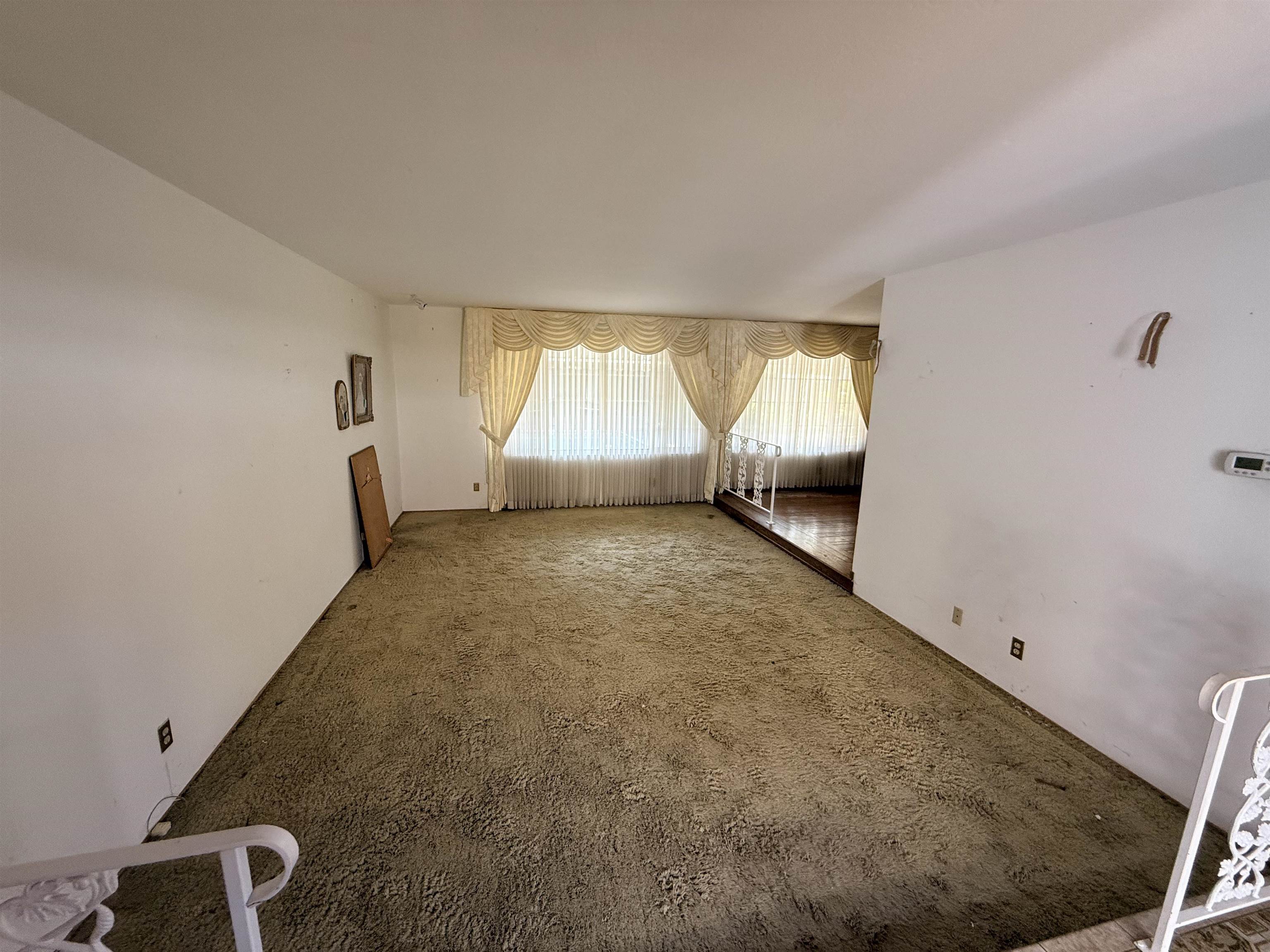 2883 Bowling Green Dr