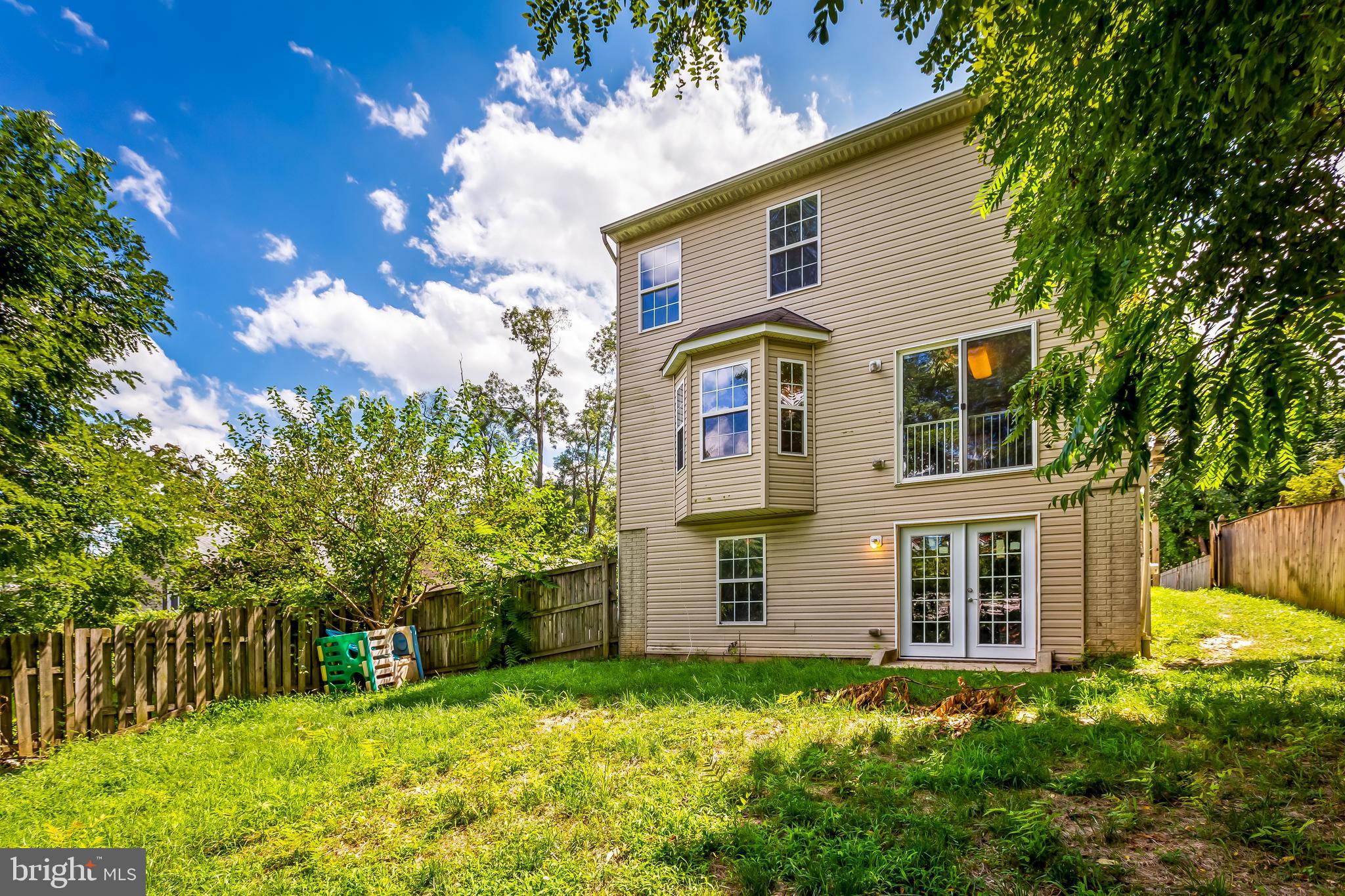 210 9TH AVENUE