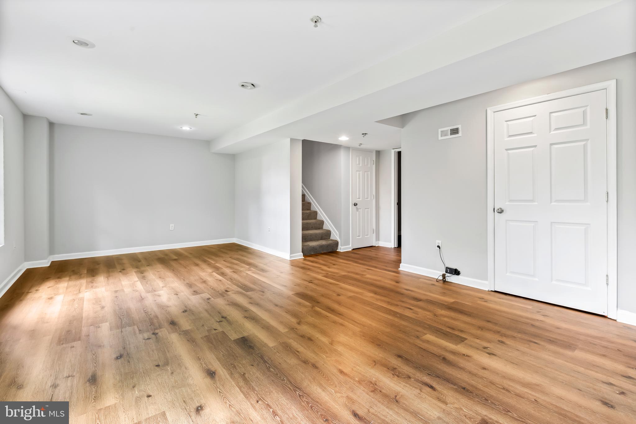 210 9TH AVENUE