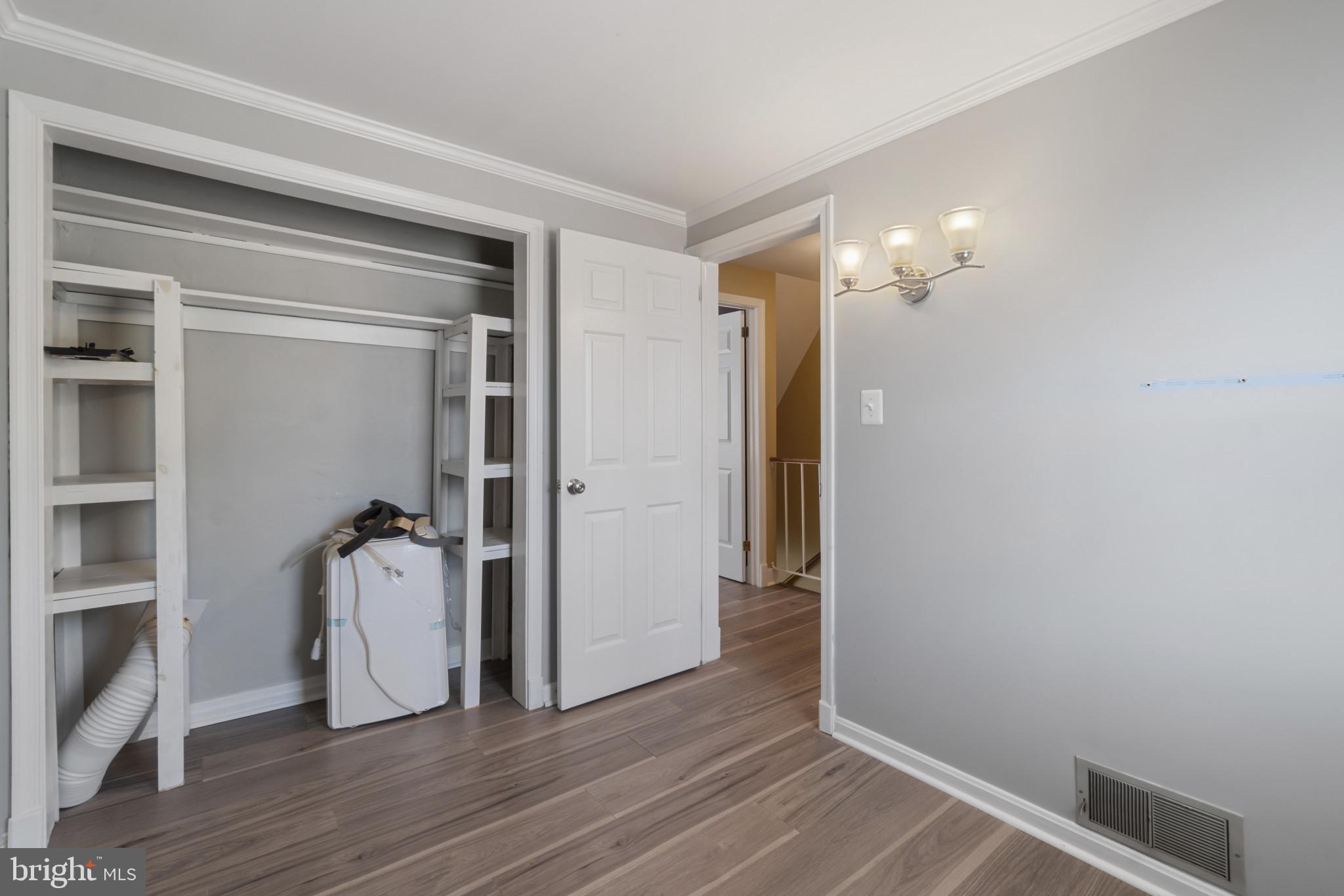 5307 Patrick Henry Dr