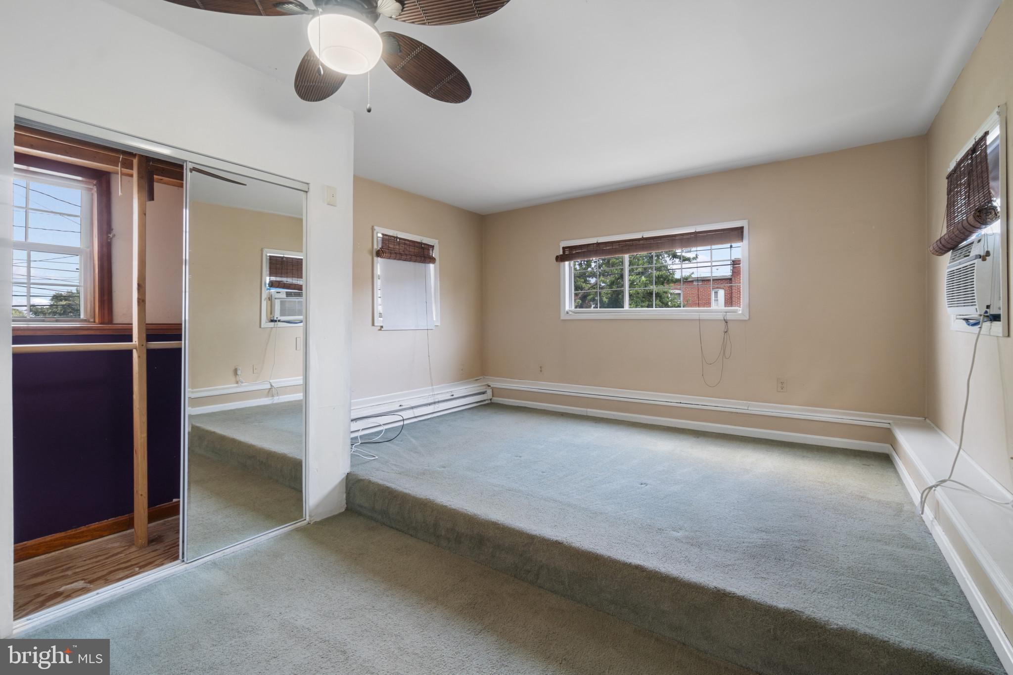 5307 Patrick Henry Dr