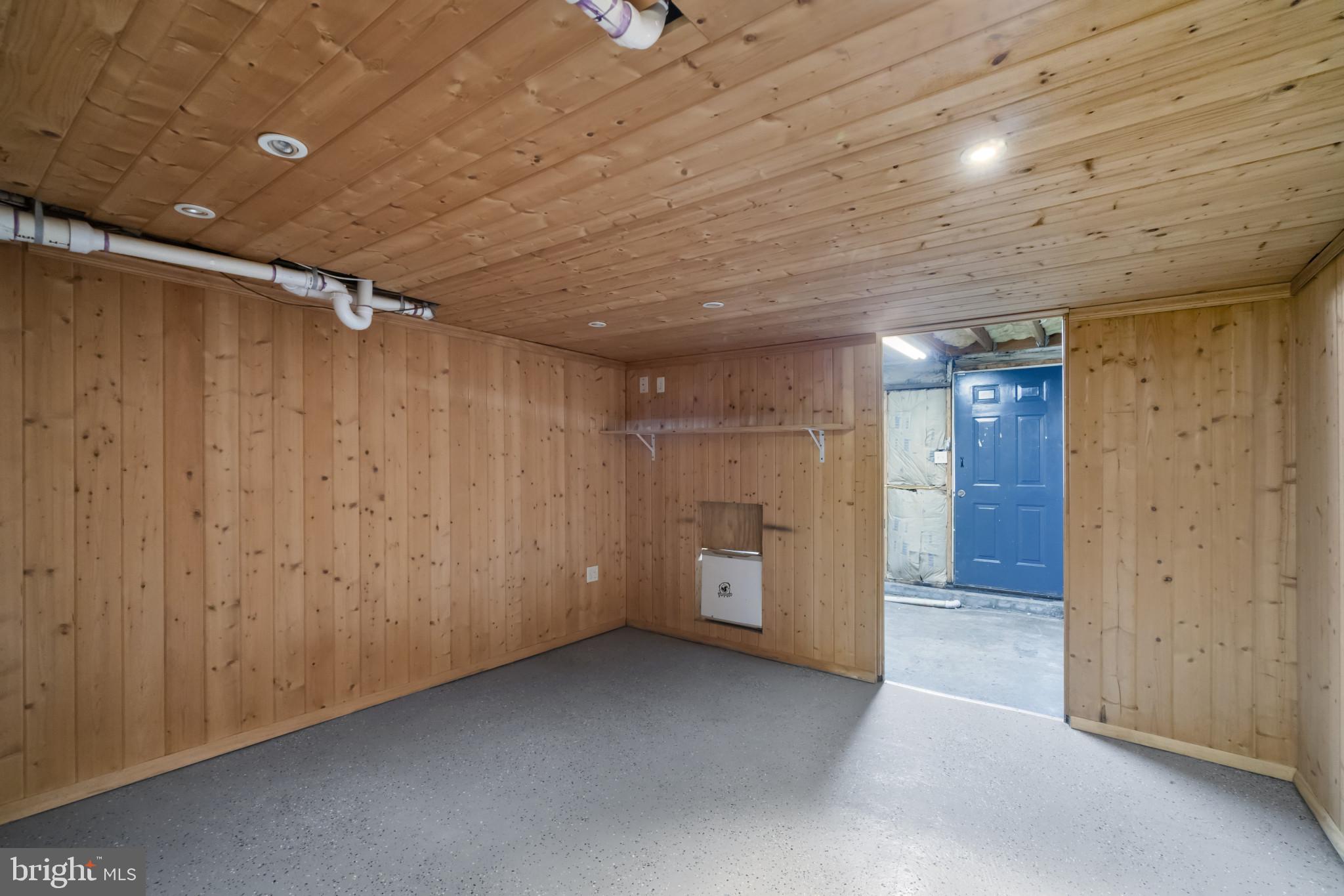 5307 Patrick Henry Dr