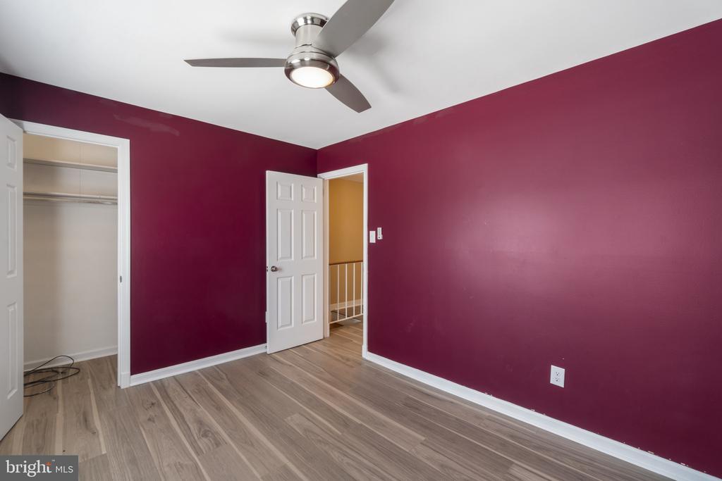5307 Patrick Henry Dr