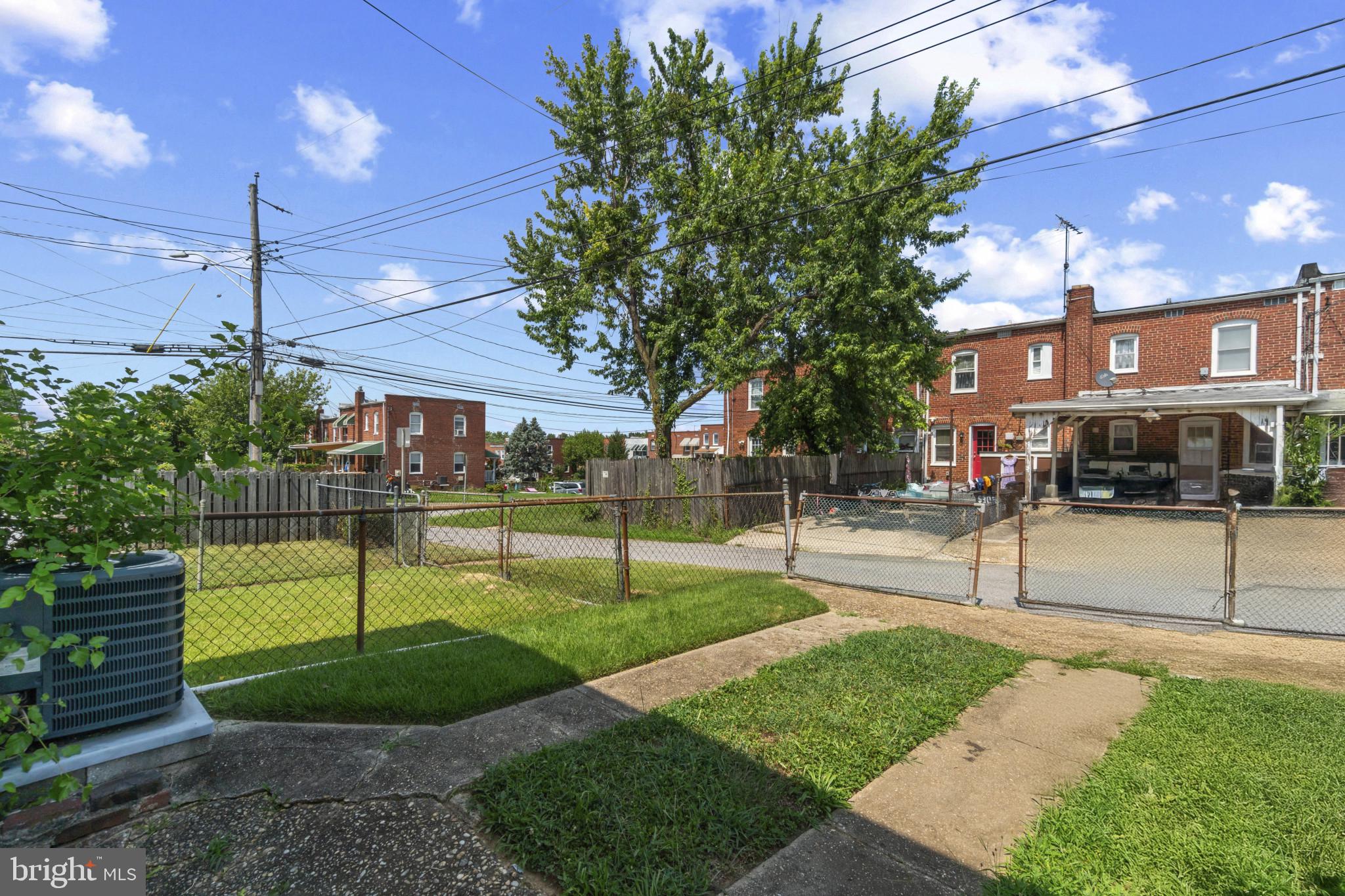 5307 Patrick Henry Dr