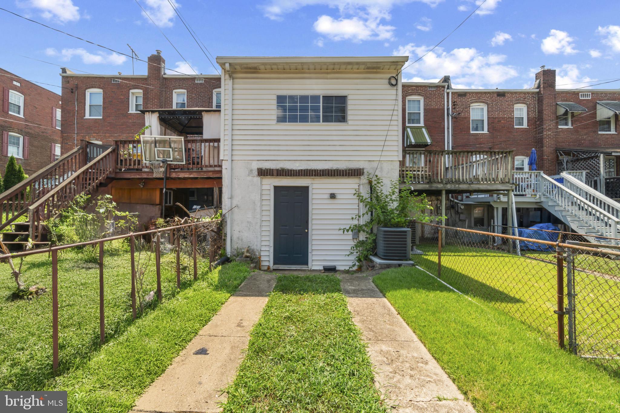 5307 Patrick Henry Dr