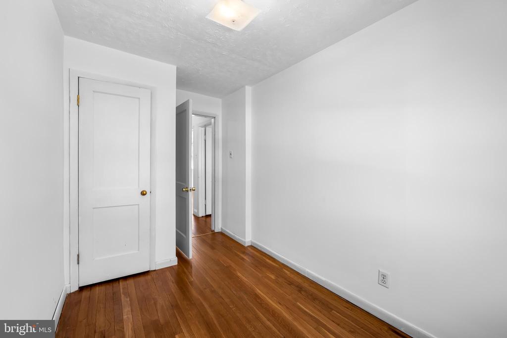 215 GROVE PARK ROAD