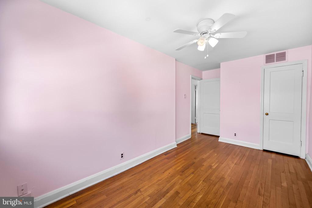 215 GROVE PARK ROAD