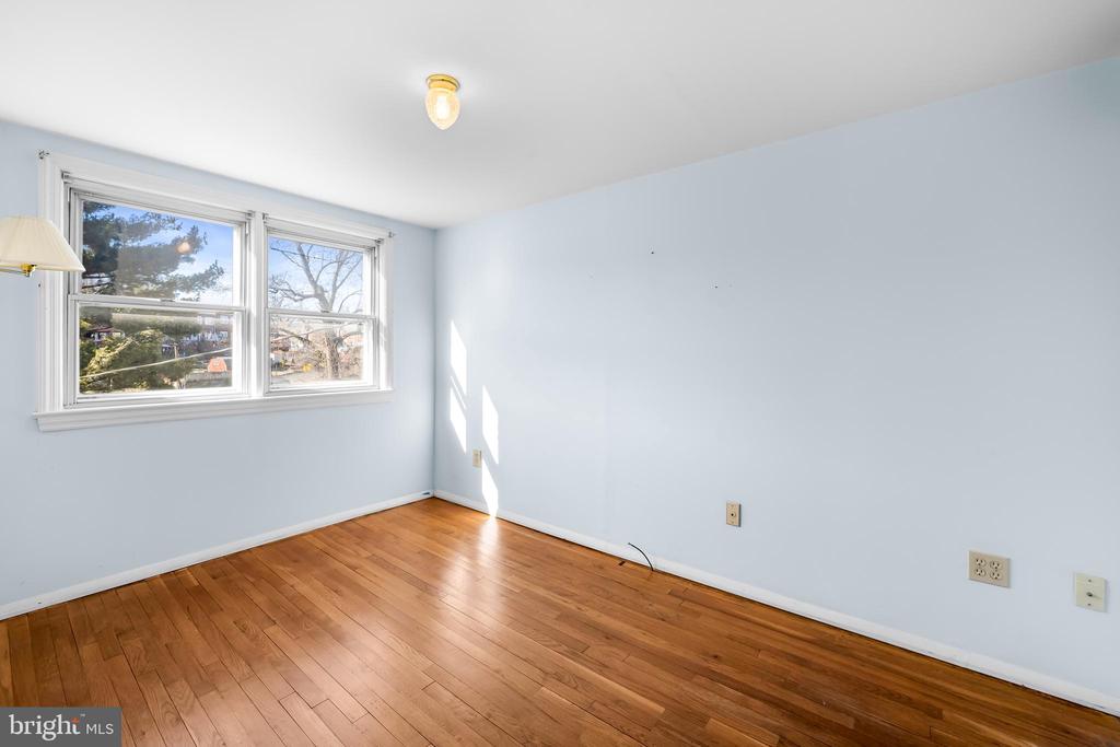 215 GROVE PARK ROAD