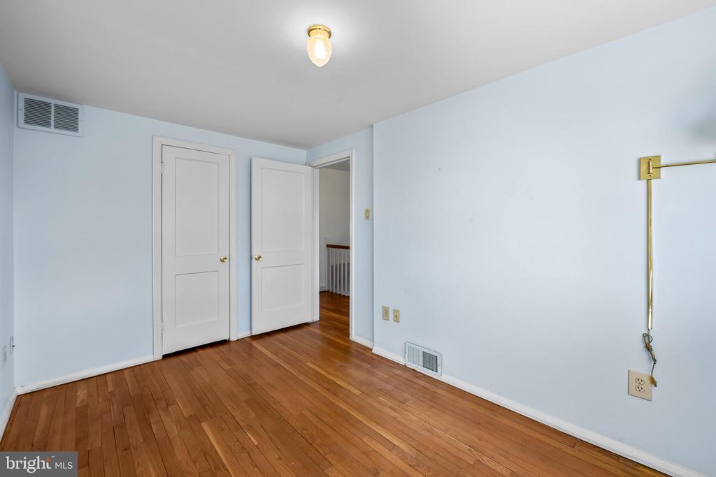 215 GROVE PARK ROAD