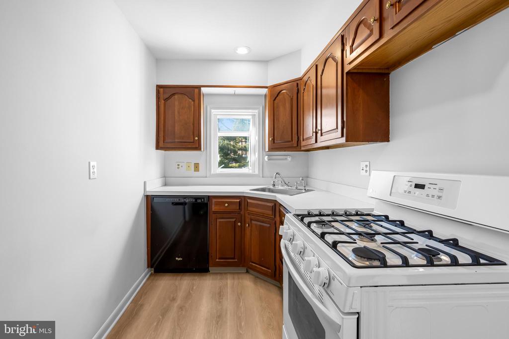 215 GROVE PARK ROAD