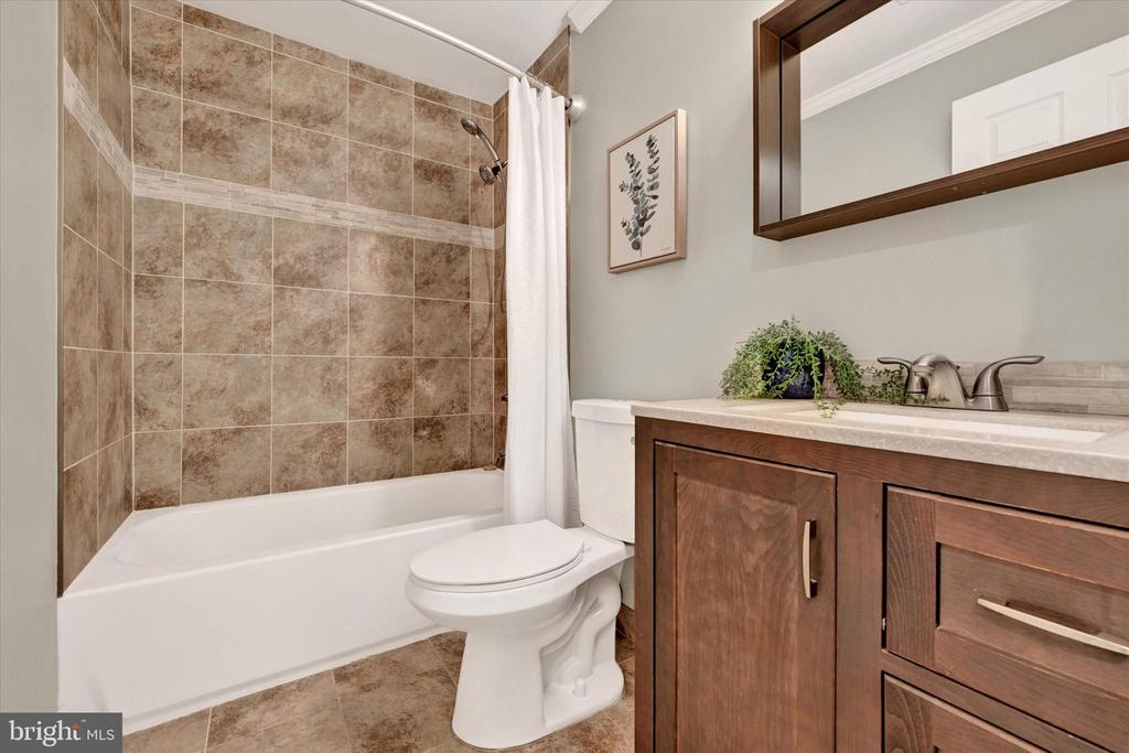 6701 RAPID WATER WAY 204