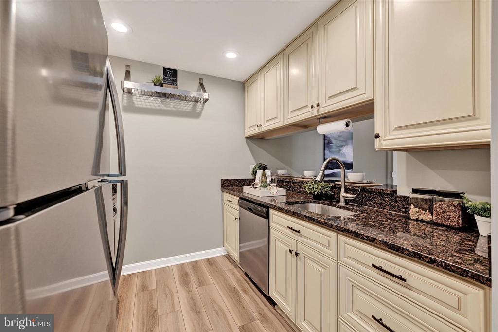 6701 RAPID WATER WAY 204
