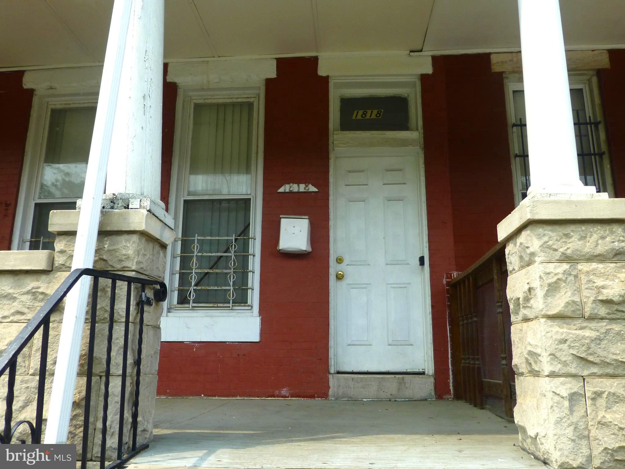 1818 W LEXINGTON STREET