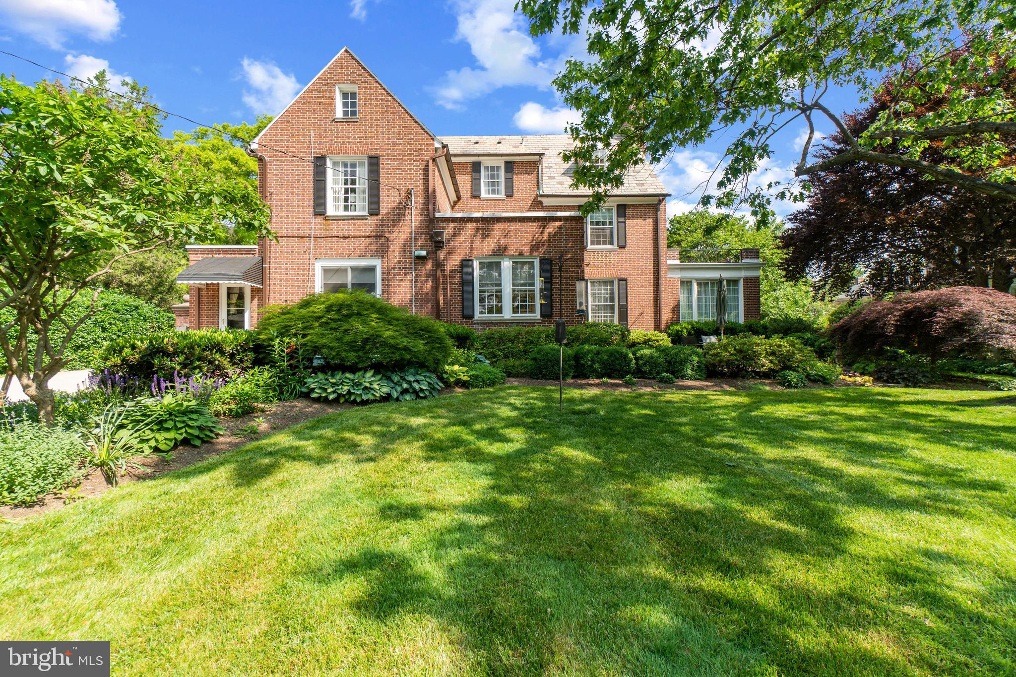 3 E Highfield ROAD