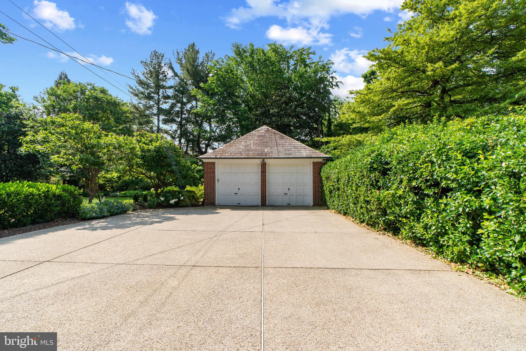 3 E Highfield ROAD