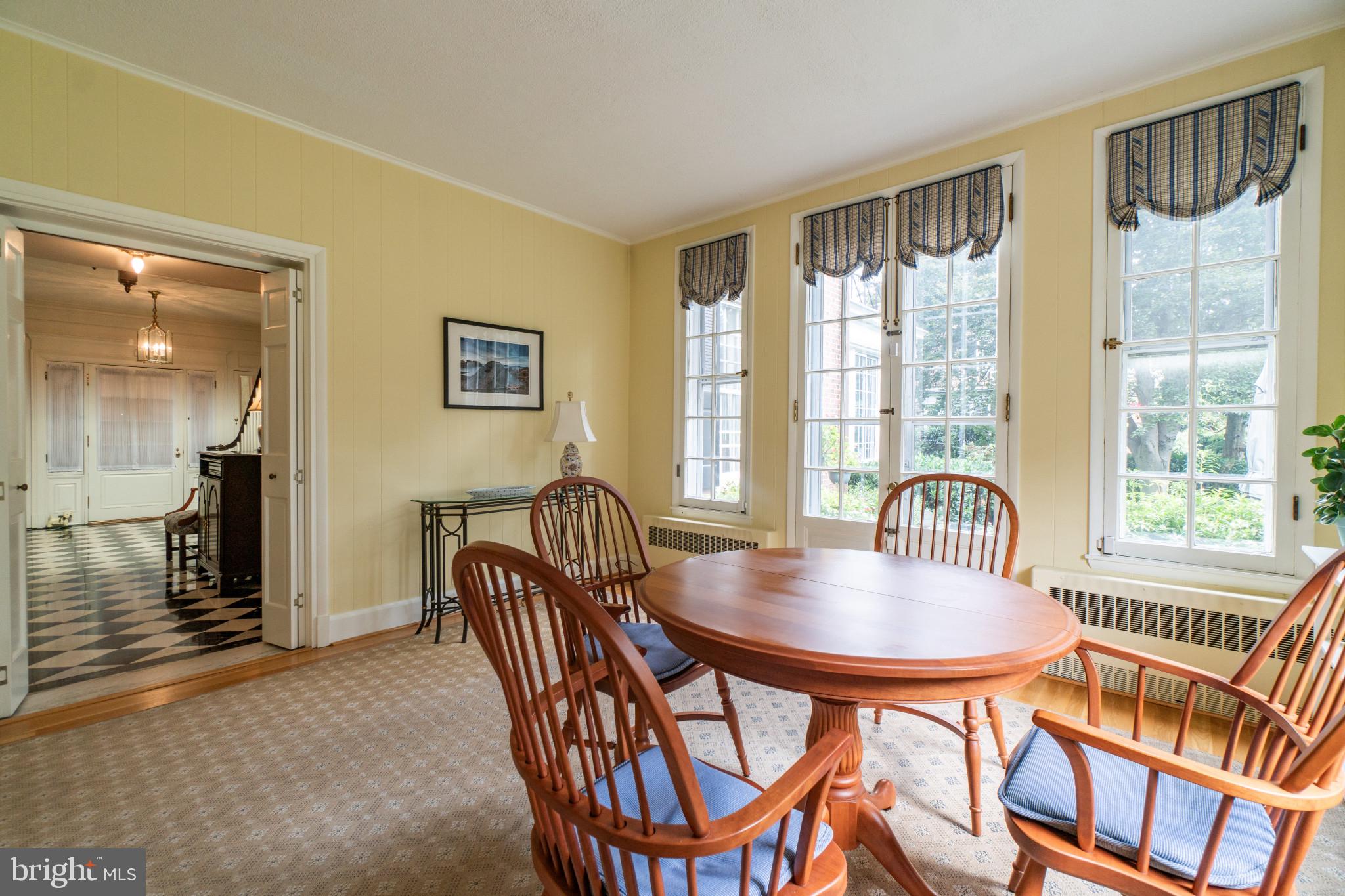 3 E Highfield ROAD