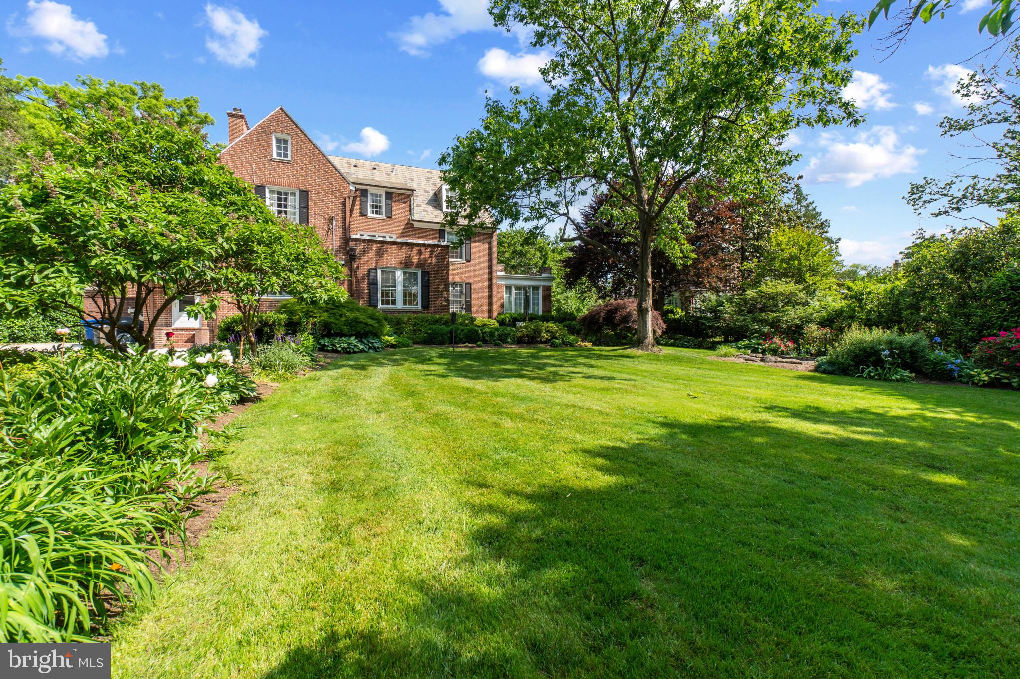 3 E Highfield ROAD
