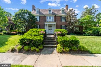 3 E Highfield ROAD