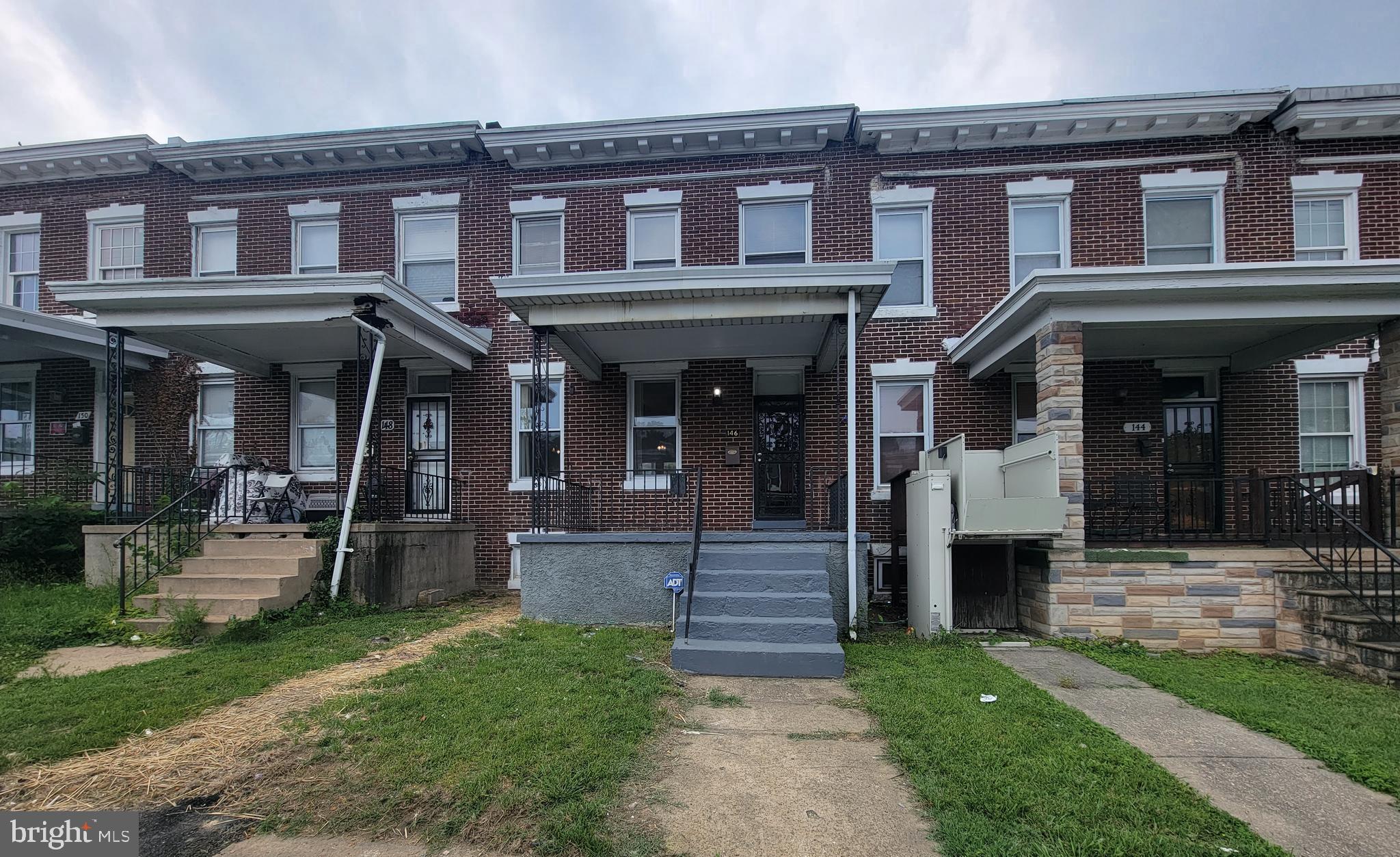 146 S HILTON STREET