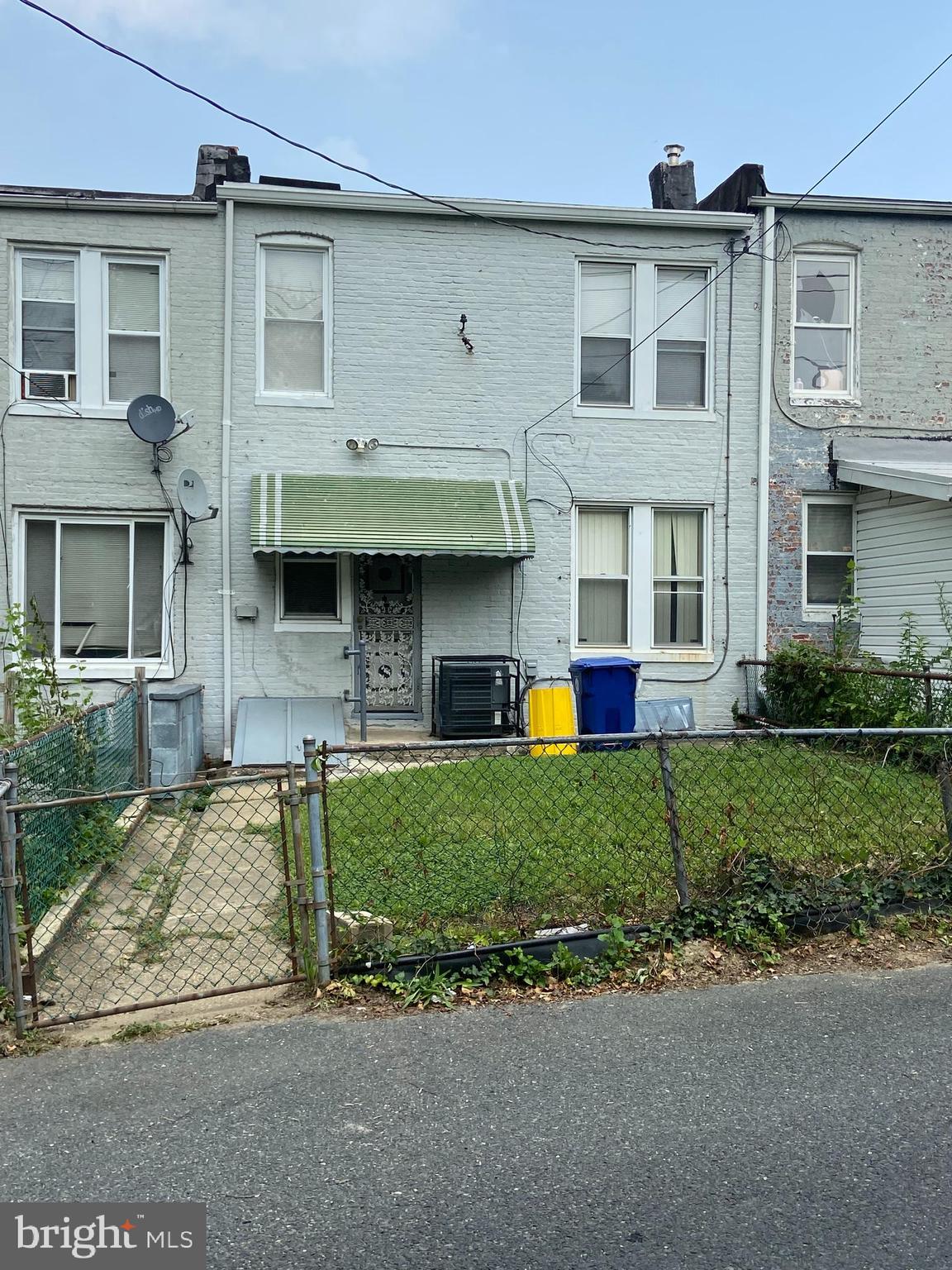 146 S HILTON STREET