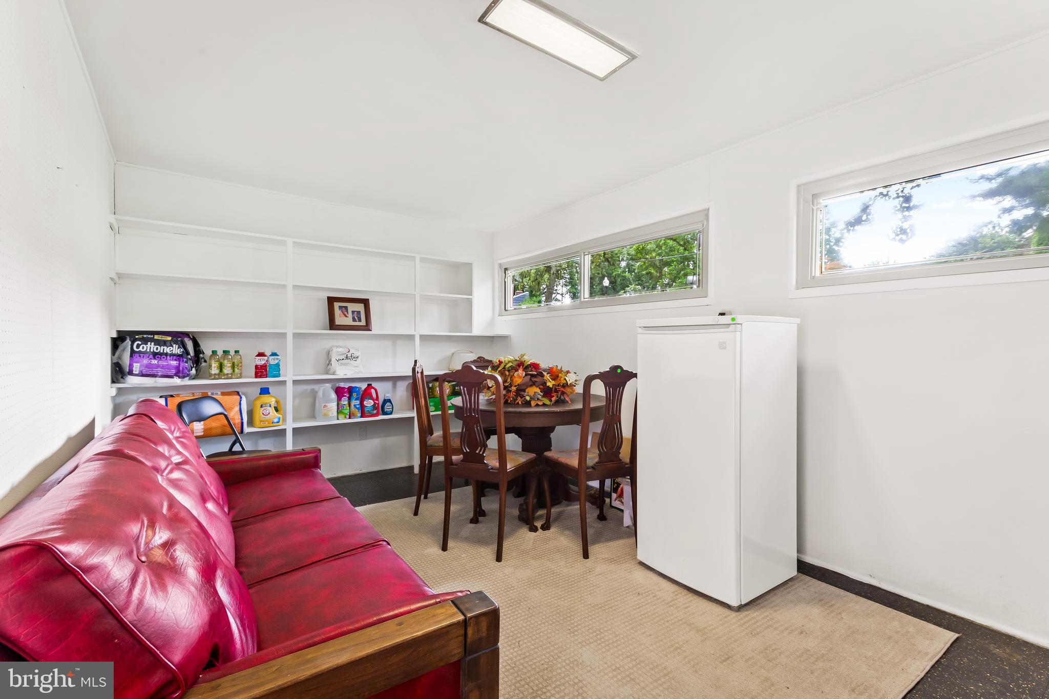 2305 MONTEBELLO TERRACE