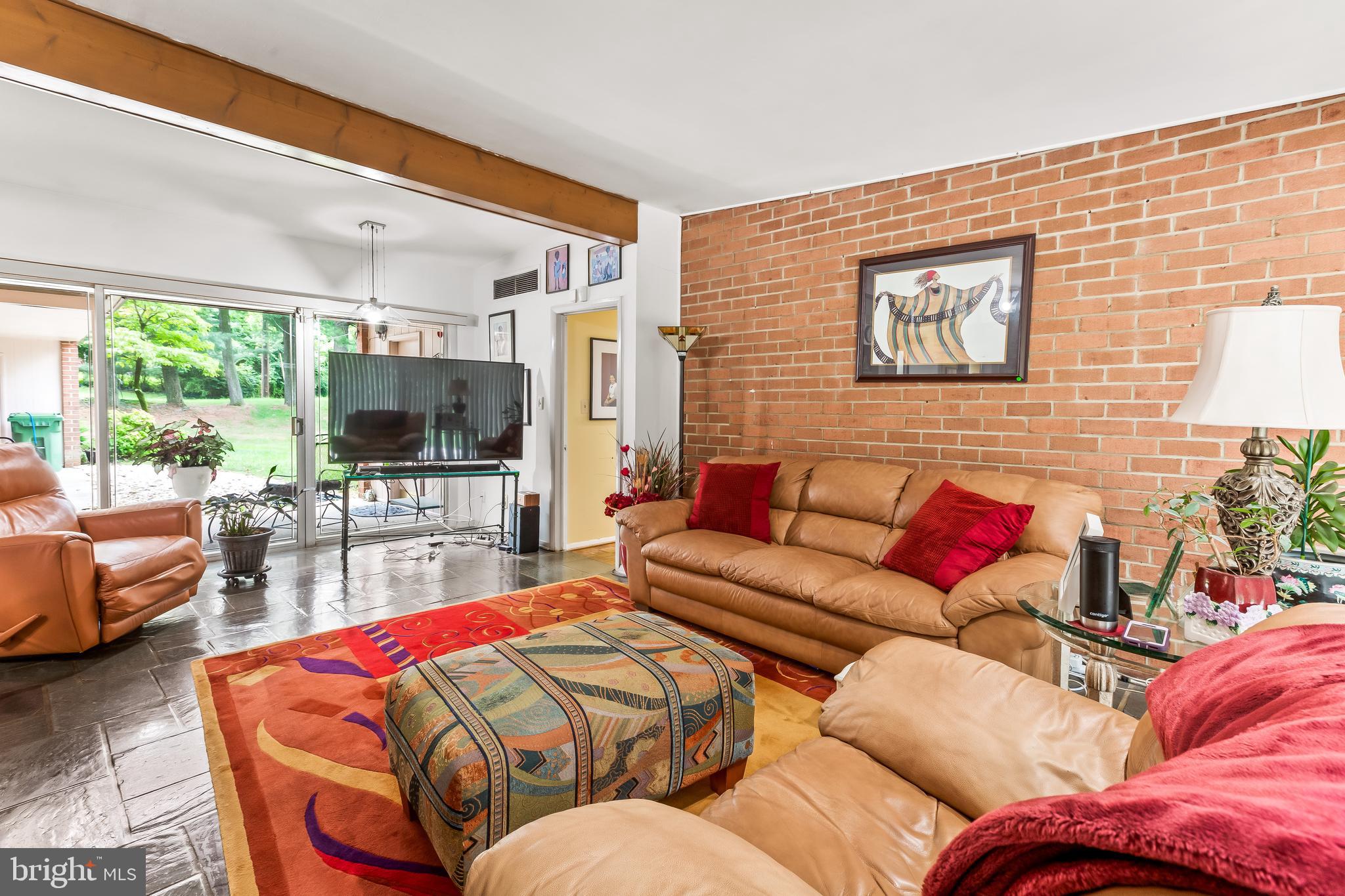 2305 MONTEBELLO TERRACE
