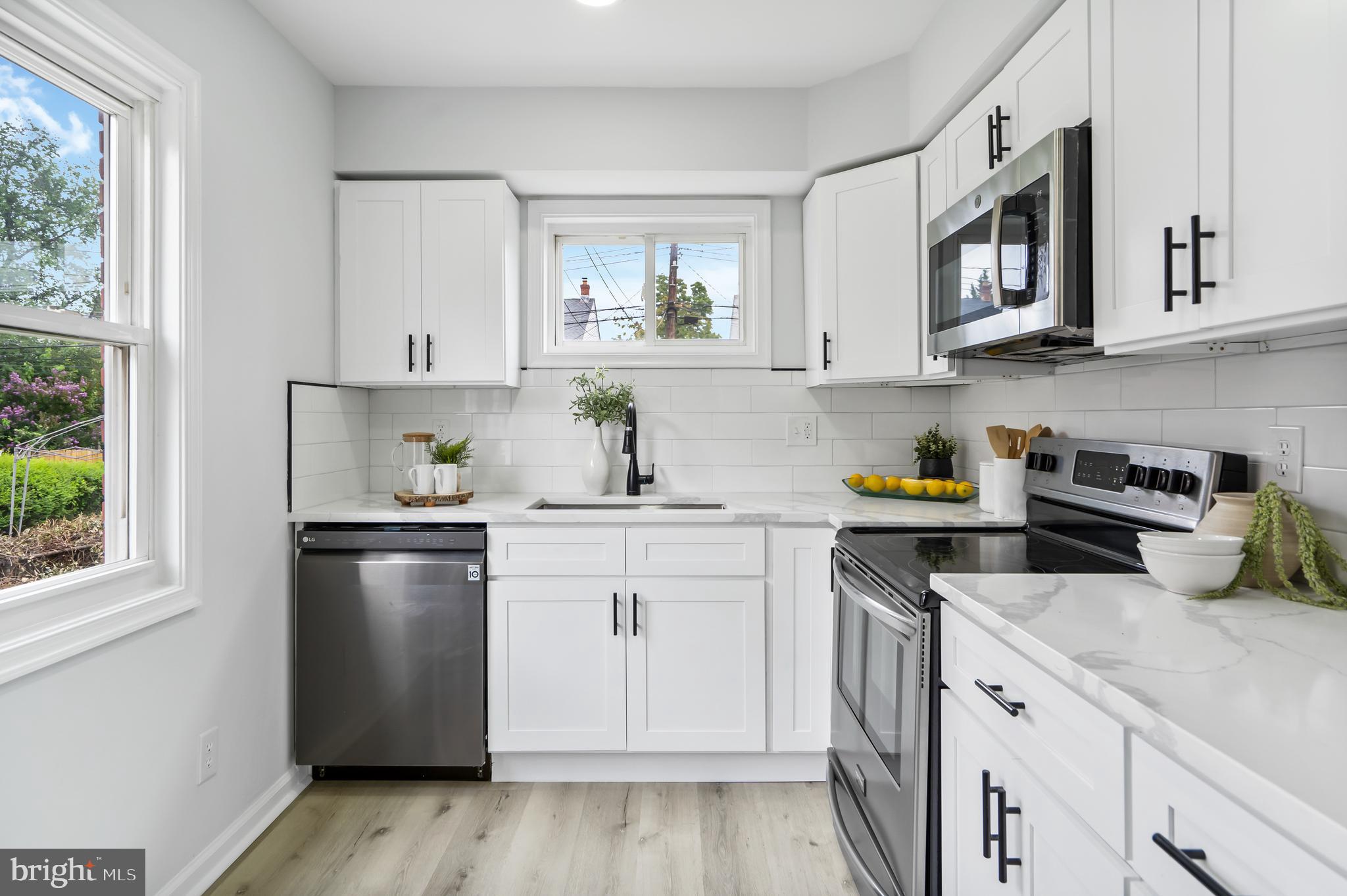 1122 CEDARCROFT ROAD