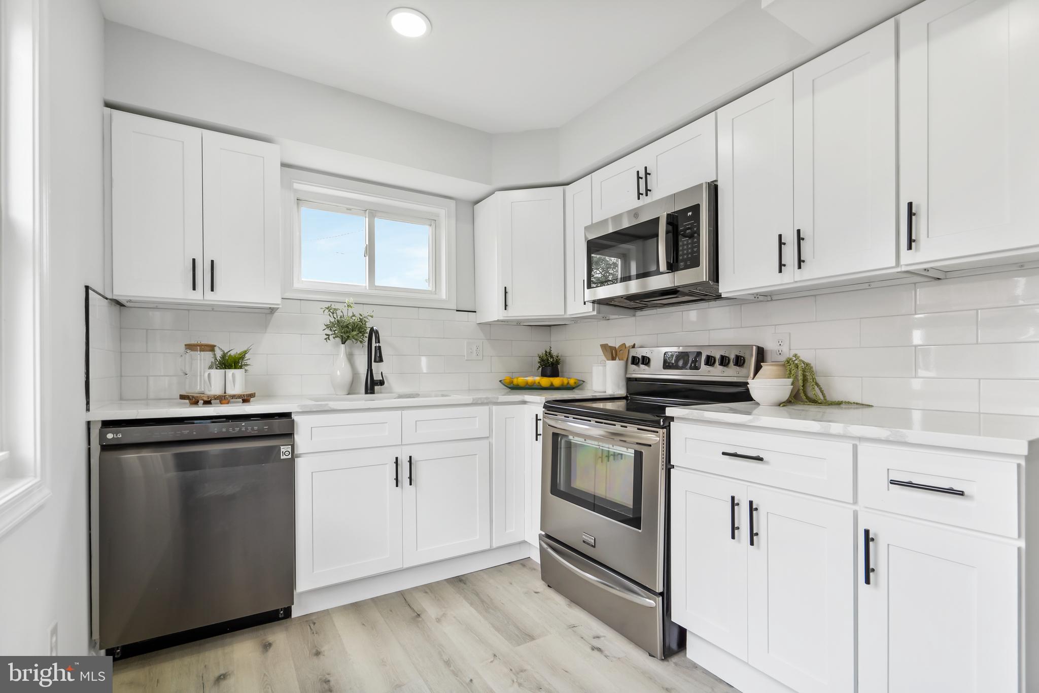 1122 CEDARCROFT ROAD