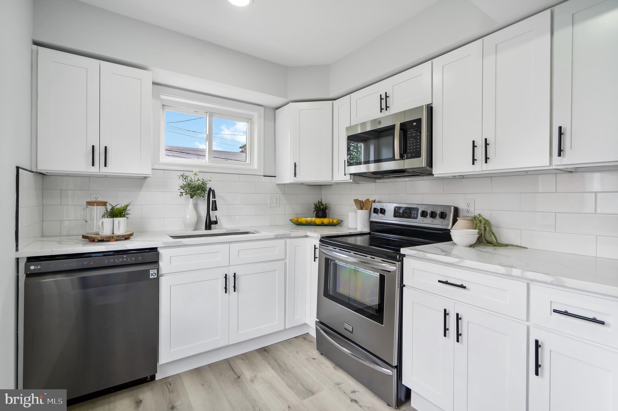 1122 CEDARCROFT ROAD