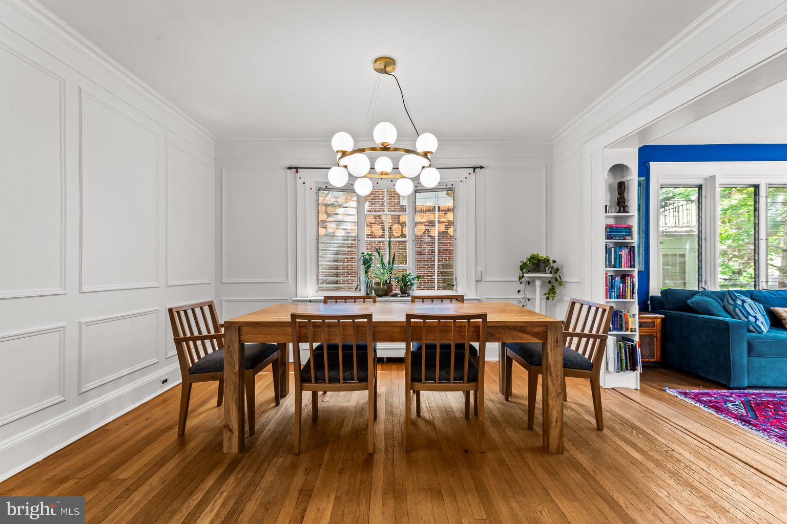 531 W 40TH STREET
