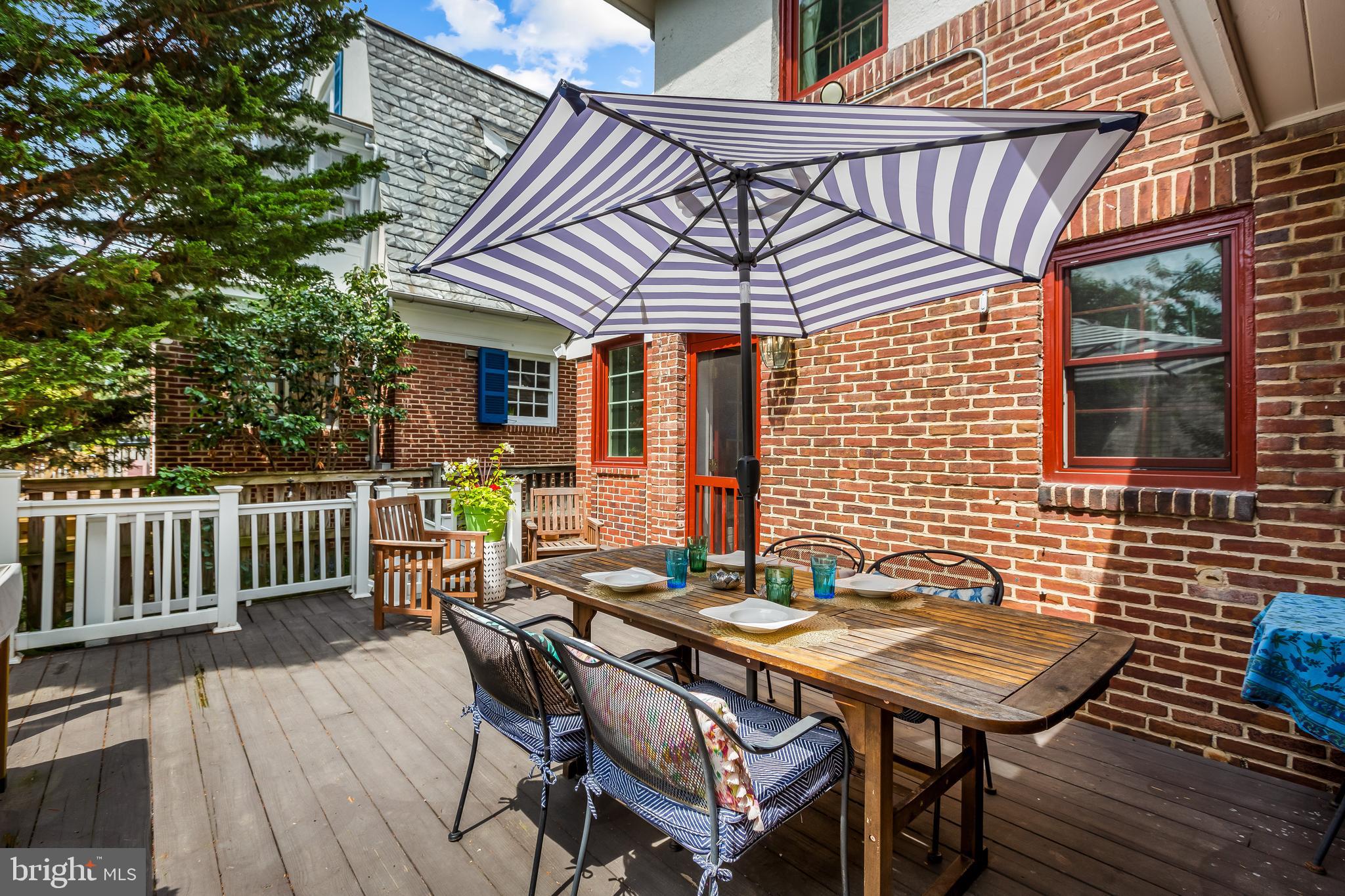 531 W 40TH STREET