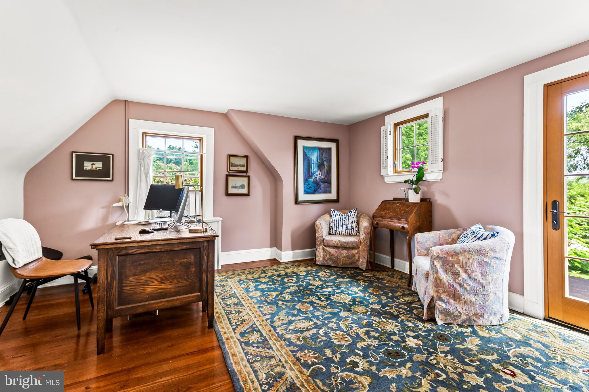 531 W 40TH STREET