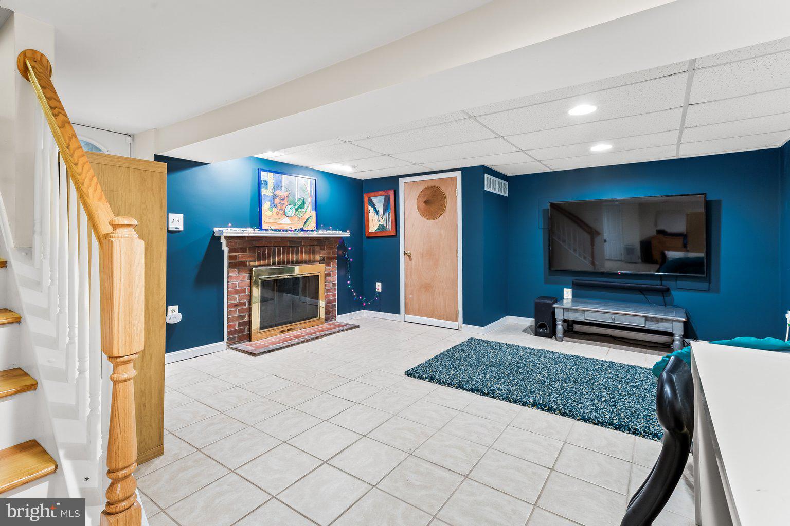 531 W 40TH STREET